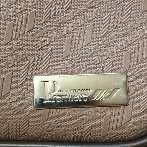 Air France Premier, Portfolio Style Bag Amenity Beige Men's Bag - Picture 2 of 13